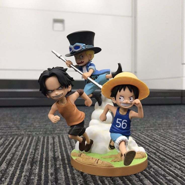 ONE PIECE LUFFY,SABO,ACE